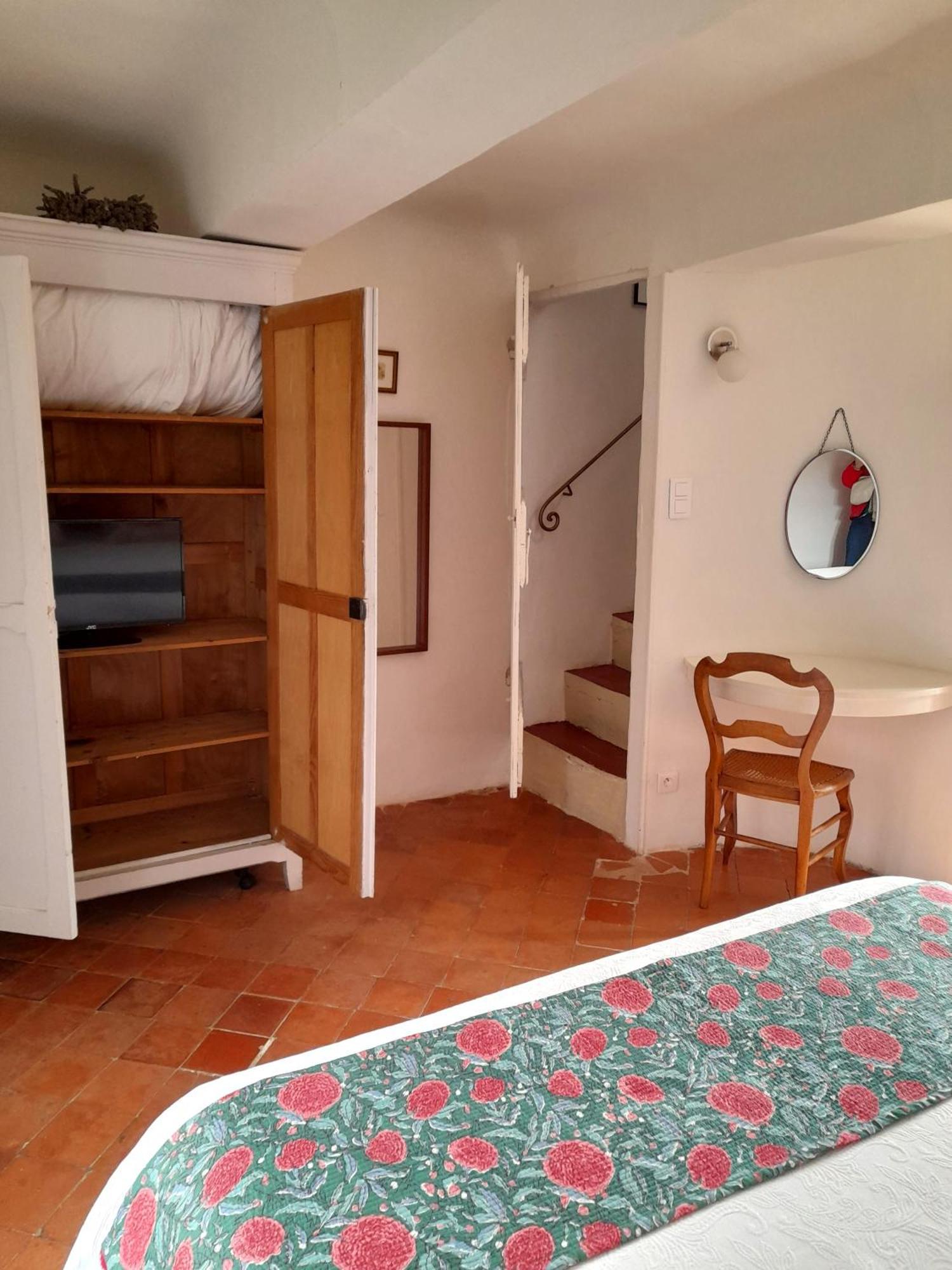 La Cachette village Roussillon en Isere Eksteriør billede